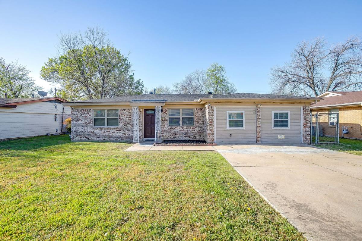 House for rent at 2101 Bettibart St, Fort Worth, TX 76134