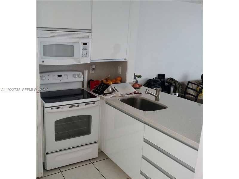 Apartment for rent at 1441 Lincoln Rd #308, Miami Beach, FL 33139