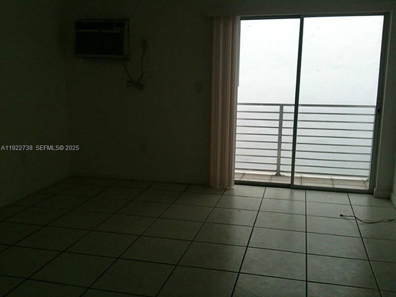 Apartment for rent at 1441 Lincoln Rd #308, Miami Beach, FL 33139
