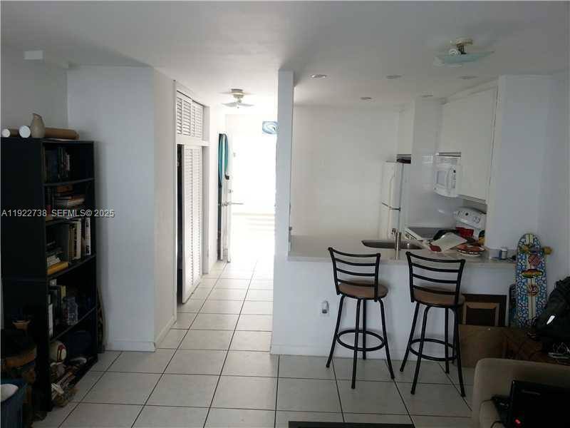 Apartment for rent at 1441 Lincoln Rd #308, Miami Beach, FL 33139