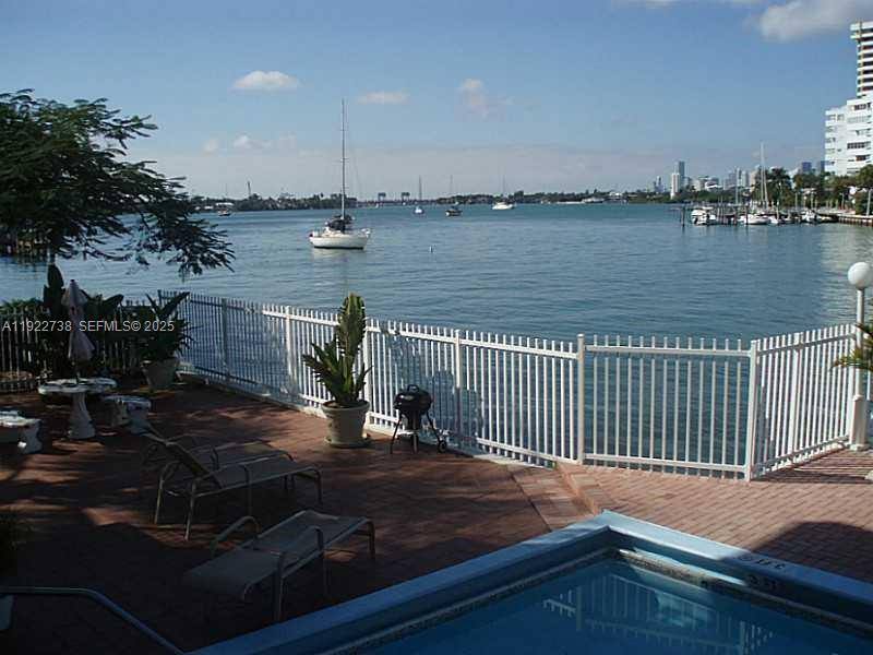 Apartment for rent at 1441 Lincoln Rd #308, Miami Beach, FL 33139