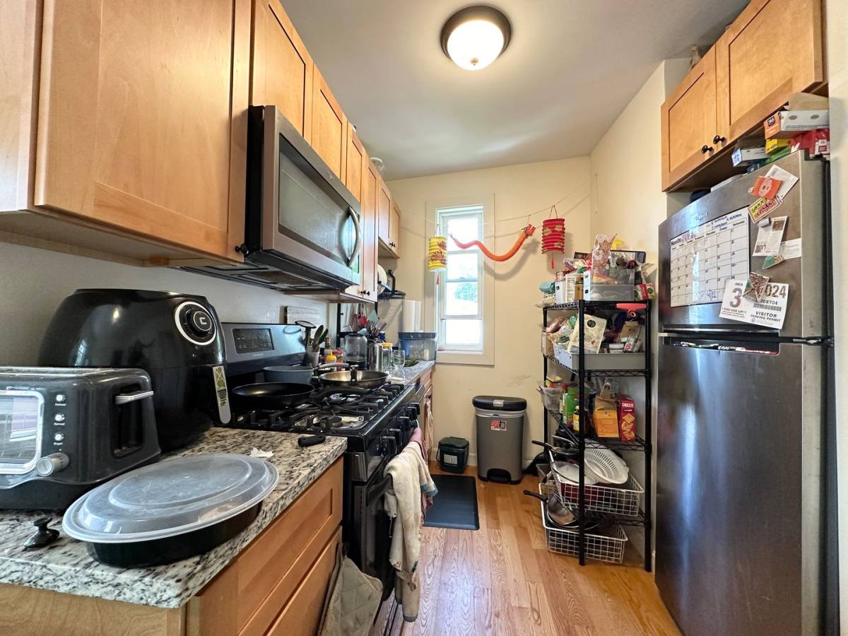 Apartment for rent at 146 Webster Ave, Cambridge, MA 02141