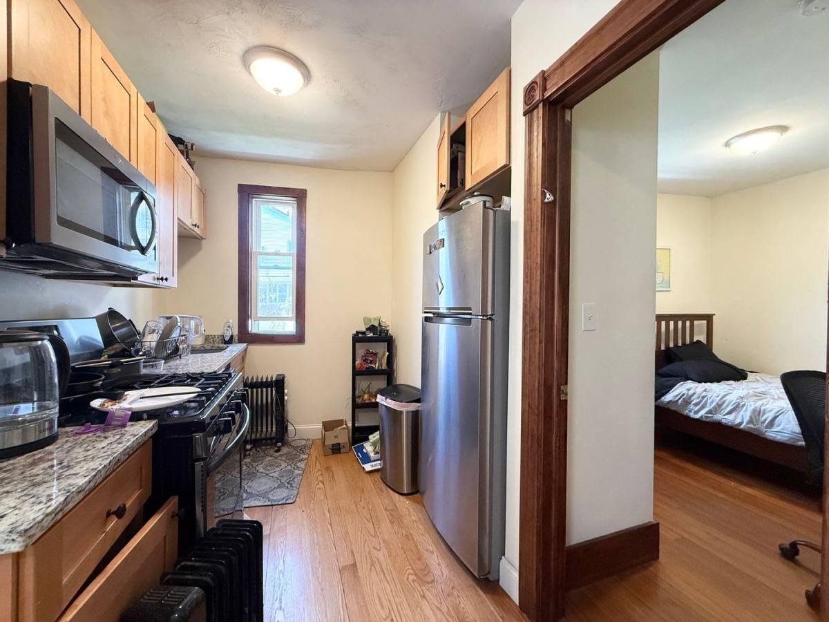 Apartment for rent at 146 Webster Ave, Cambridge, MA 02141