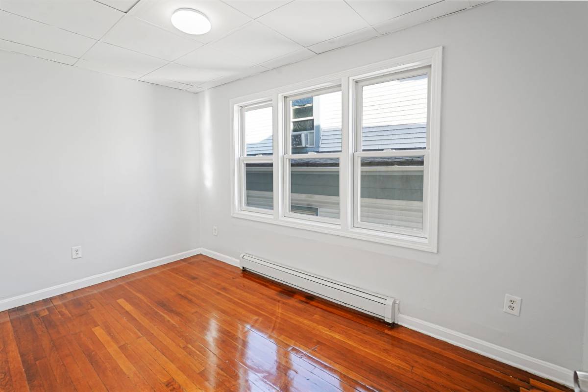 Apartment for rent at 3 Allen St, Worcester, MA 01610