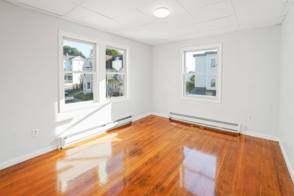 Apartment for rent at 3 Allen St, Worcester, MA 01610