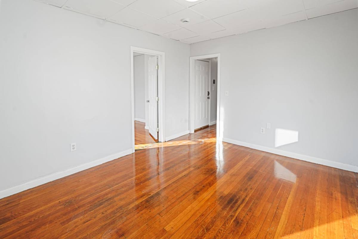 Apartment for rent at 3 Allen St, Worcester, MA 01610