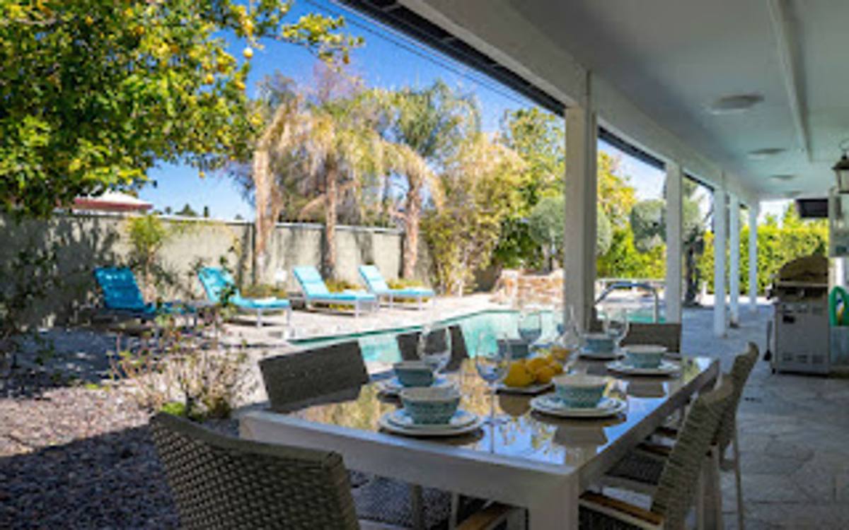 House for rent at 590 W Pico Rd, Palm Springs, CA 92262