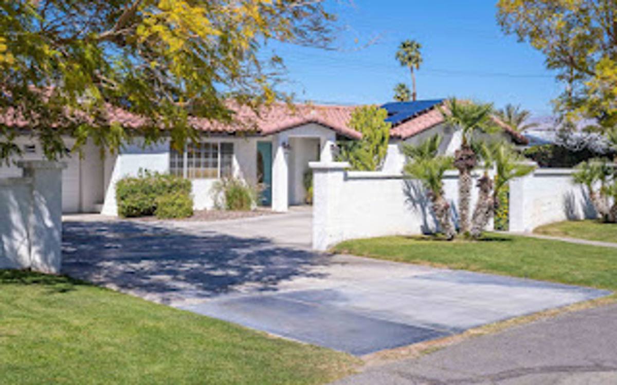 House for rent at 590 W Pico Rd, Palm Springs, CA 92262
