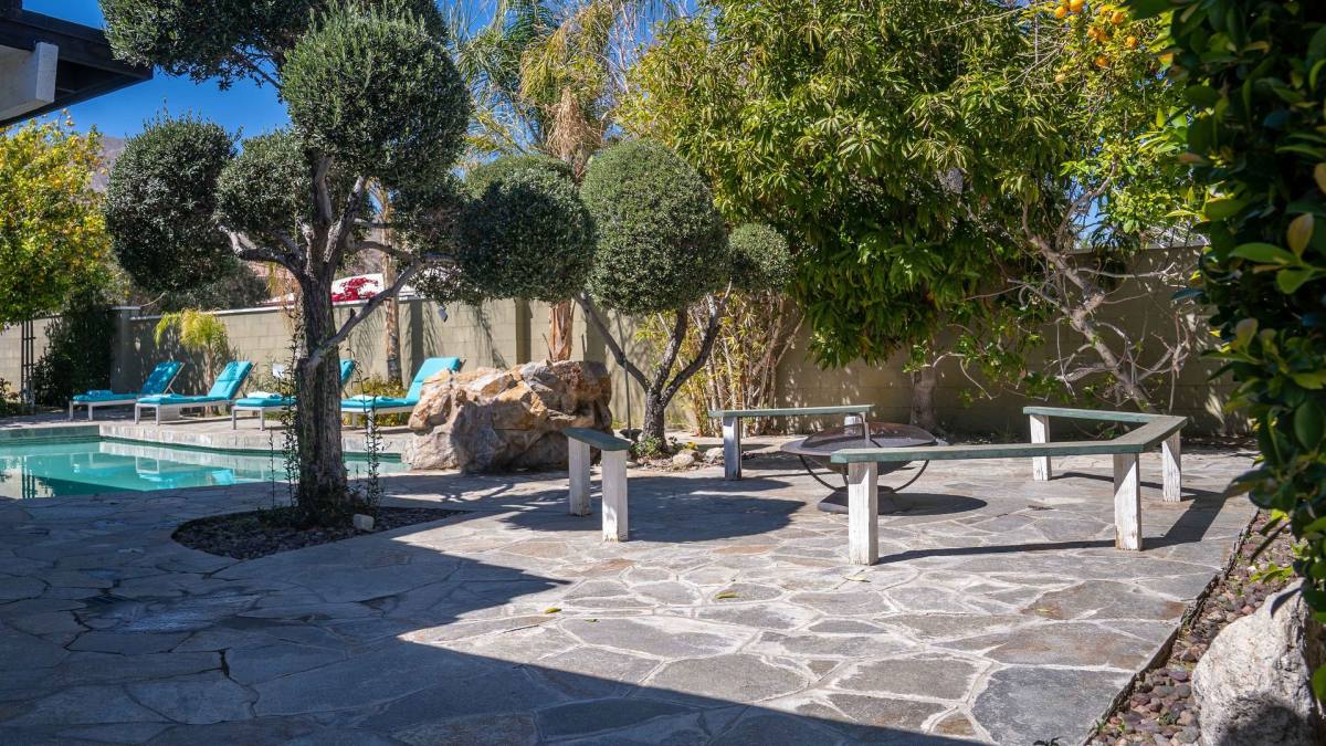 House for rent at 590 W Pico Rd, Palm Springs, CA 92262