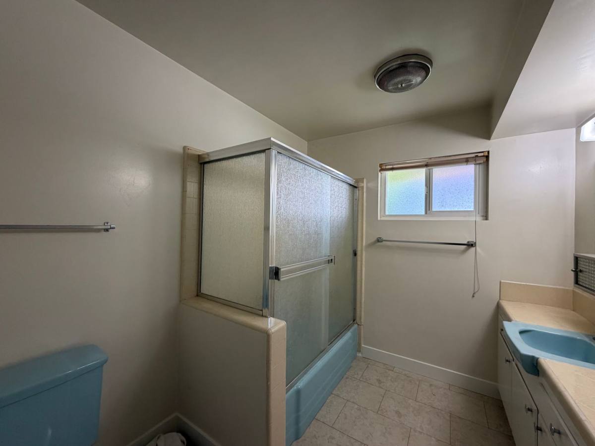 Apartment for rent at 1015 Laguna St, Santa Barbara, CA 93101
