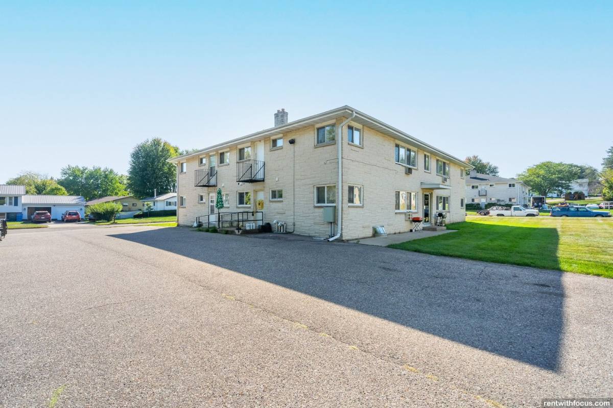 Apartment for rent at 1414 Martiny Court, Baraboo, WI 53913