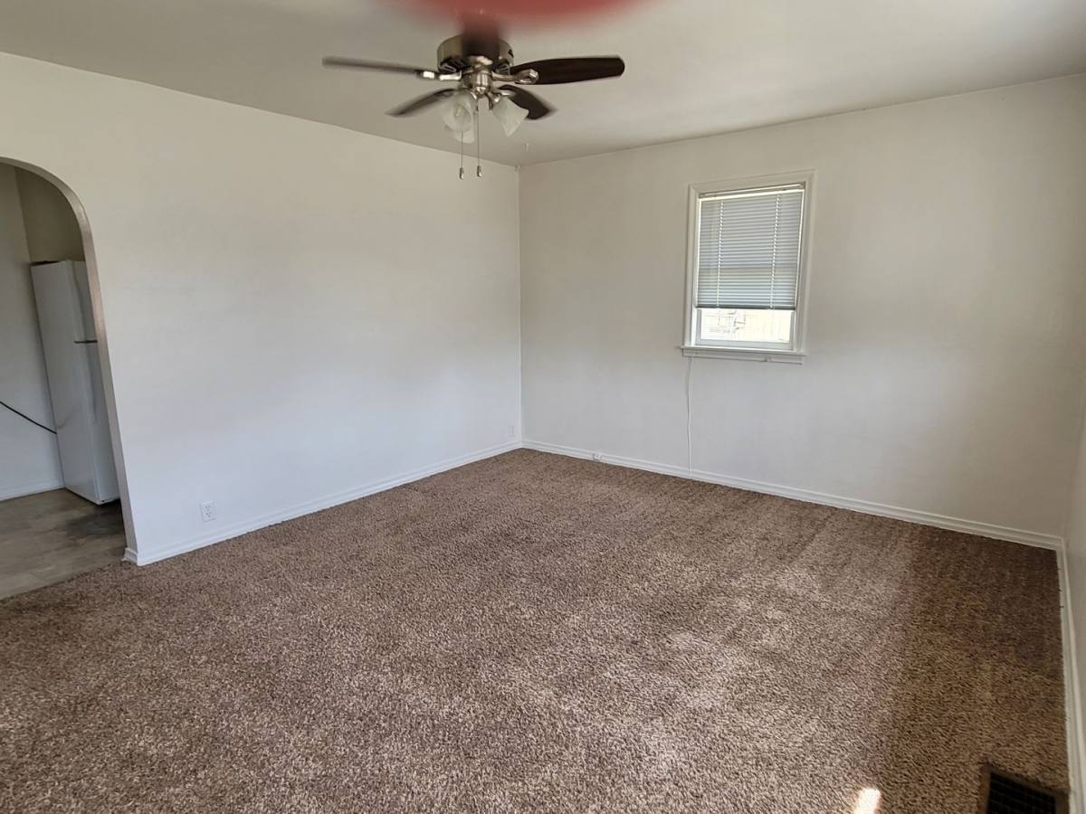 House for rent at 211 1 2 2nd Ave E, Dickinson, ND 58601