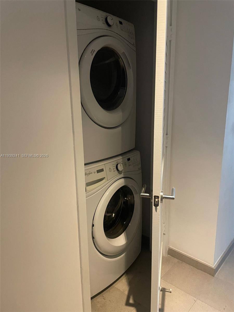 Apartment for rent at 88 SW 7th St #1608, Miami, FL 33130