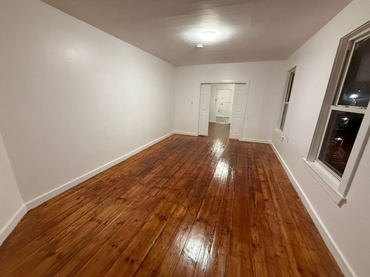 Apartment for rent at 5 Allen St, Worcester, MA 01610