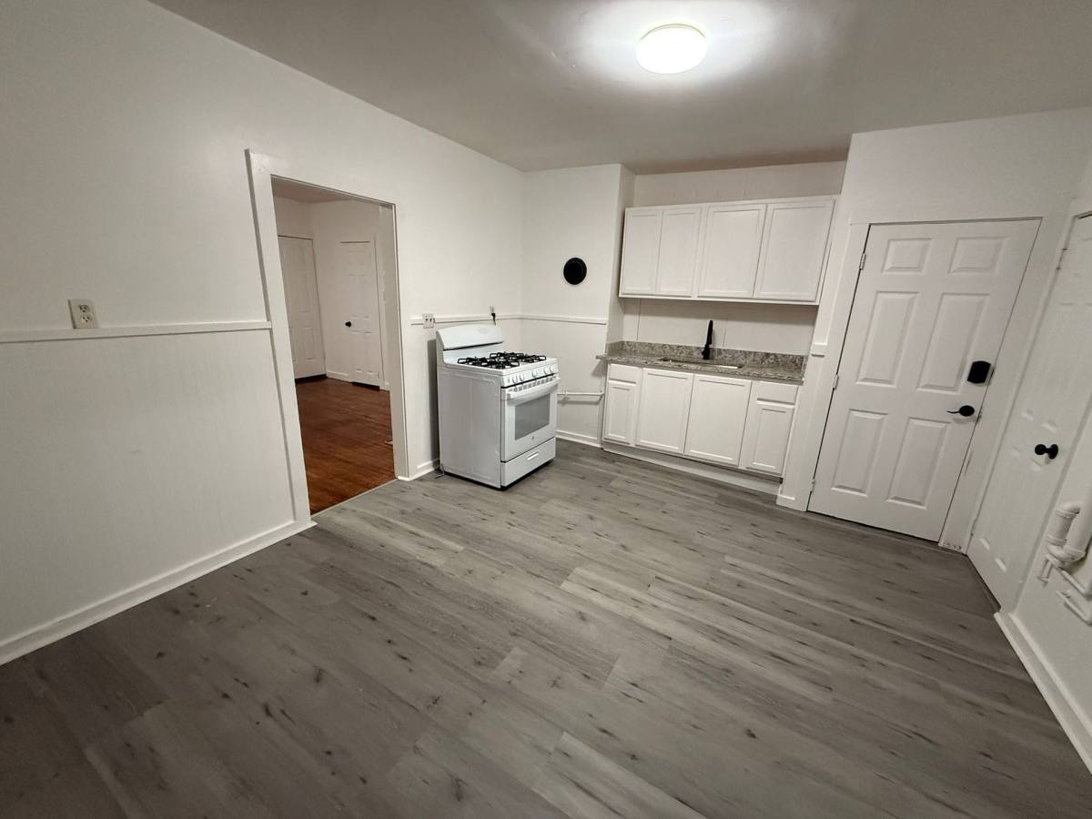 Apartment for rent at 5 Allen St, Worcester, MA 01610