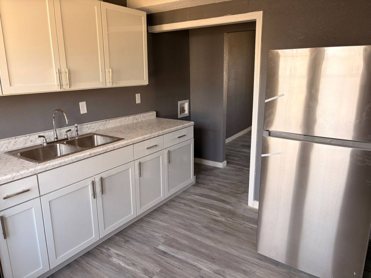 Apartment for rent at 46 Blackhawk Ave, Hanover, IL 61041