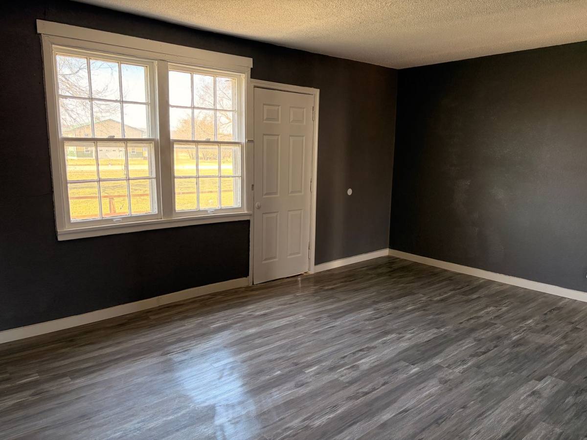 Apartment for rent at 46 Blackhawk Ave, Hanover, IL 61041