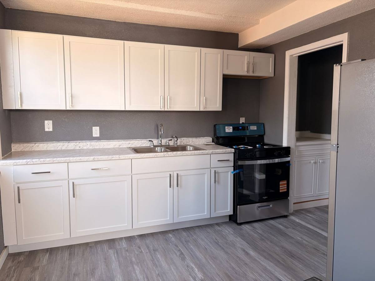 Apartment for rent at 46 Blackhawk Ave, Hanover, IL 61041