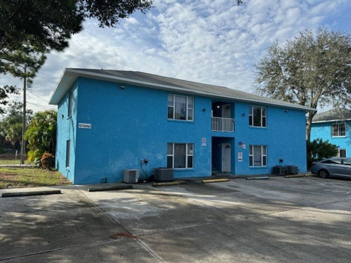 Apartment for rent at 1527 Schoolhouse St, Merritt Island, FL 32953