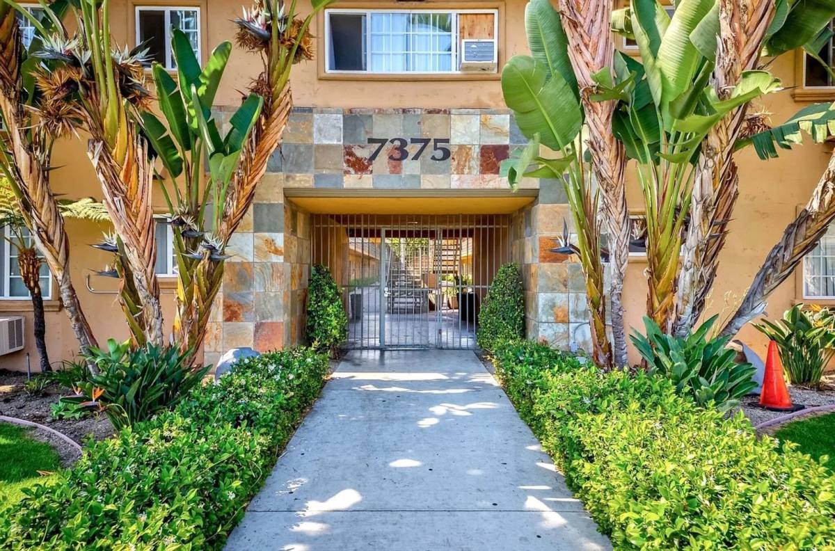 Apartment for rent at 7375 9th St, Buena Park, CA 90621