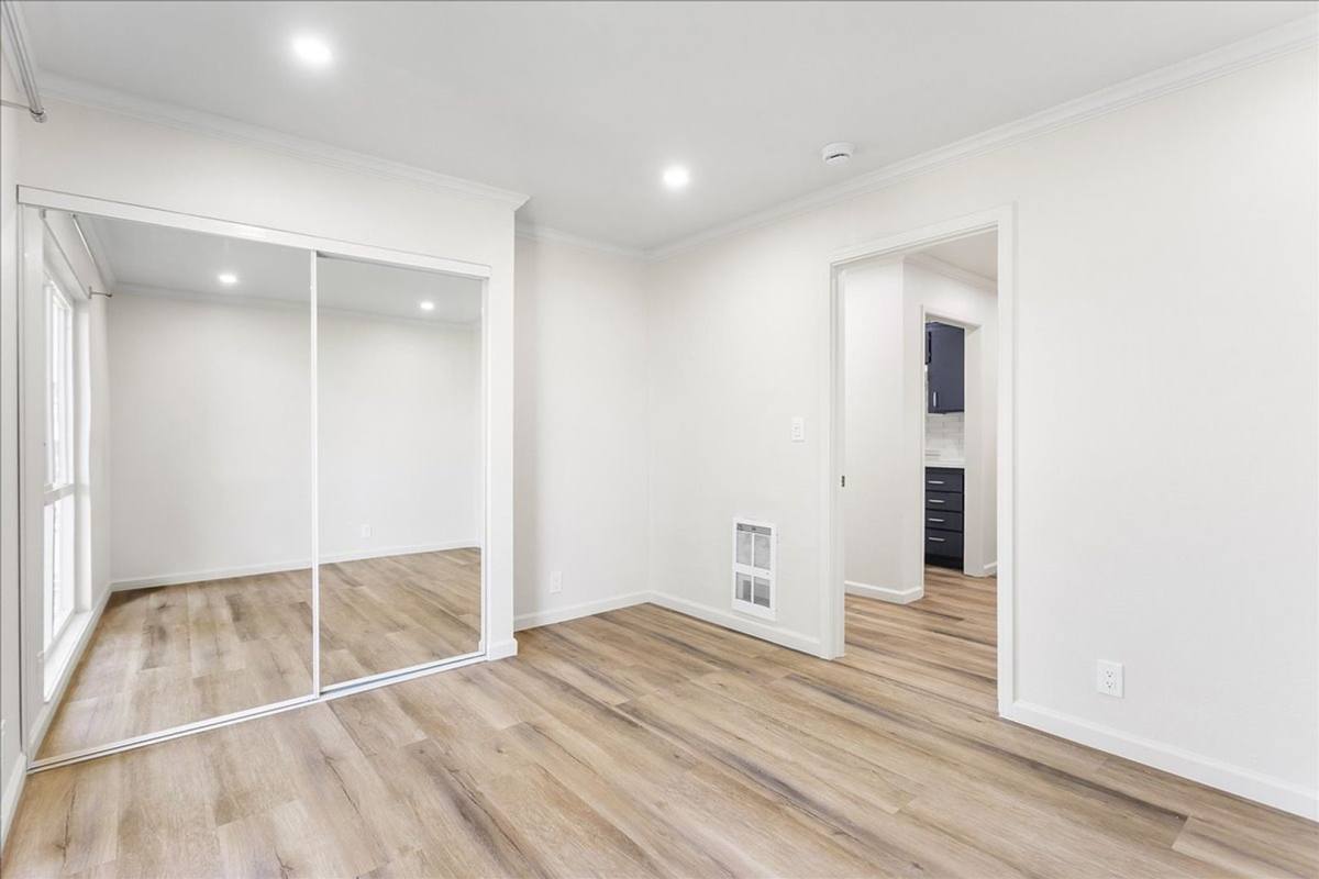 Apartment for rent at 528 Merritt Ave, Oakland, CA 94610