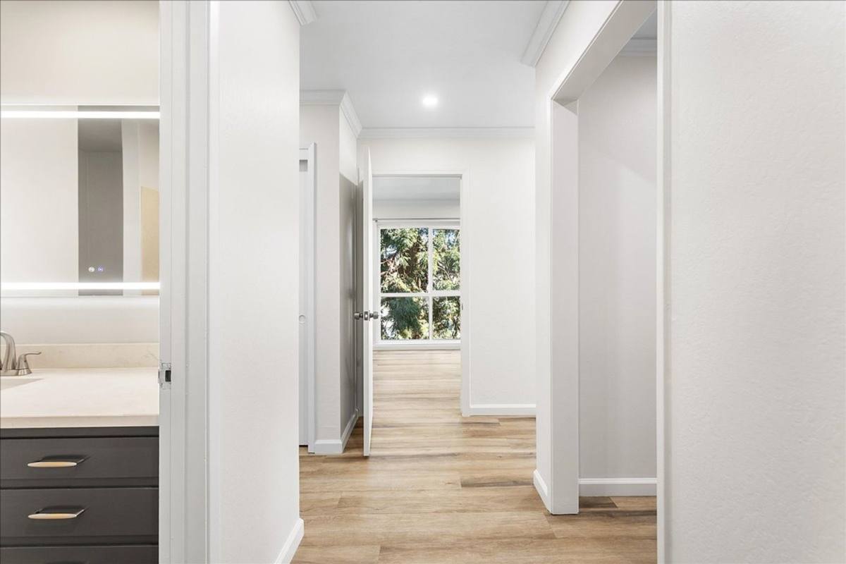 Apartment for rent at 528 Merritt Ave, Oakland, CA 94610