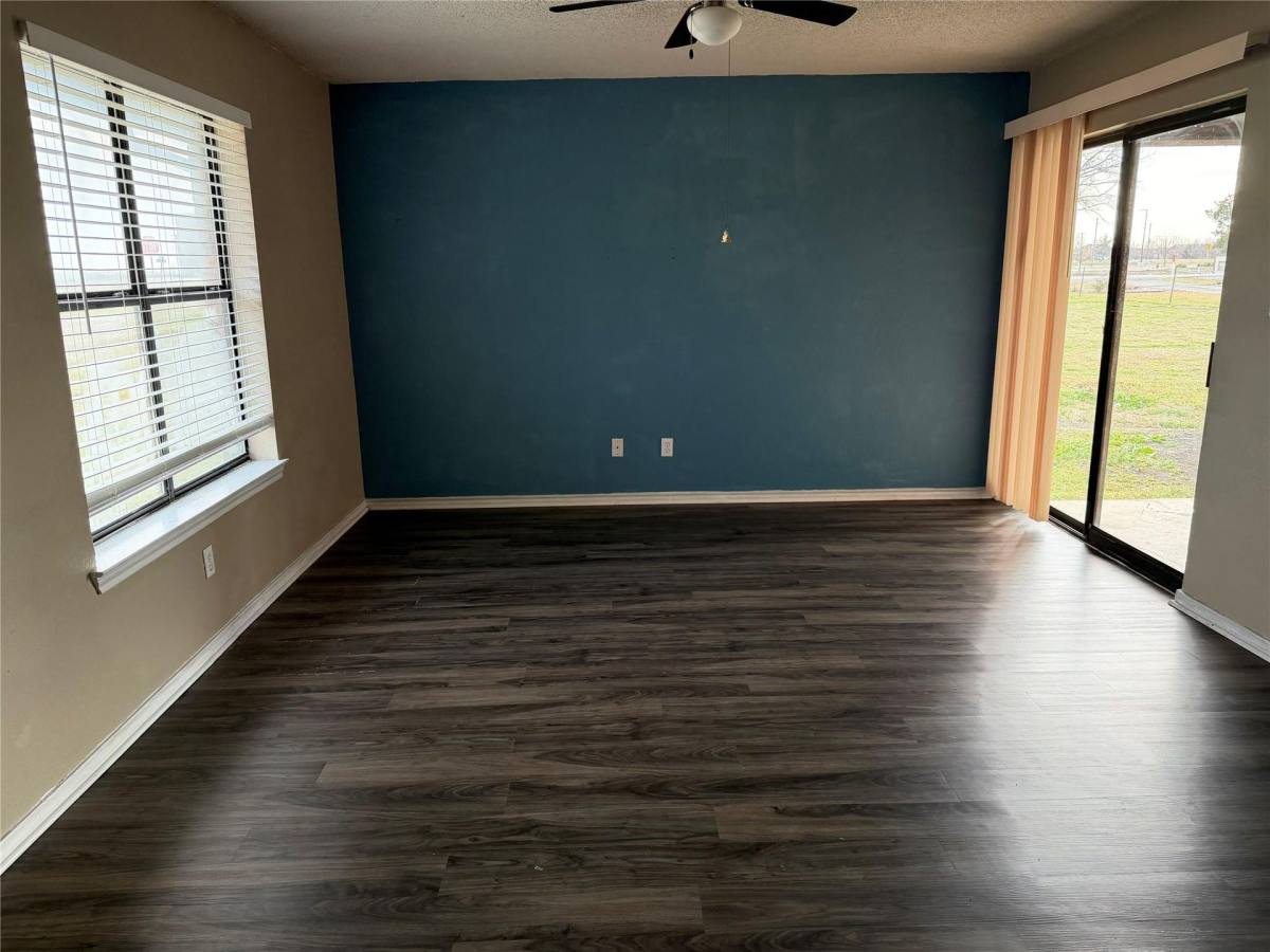 Townhouse for rent at 1605 Oak Circle #A, Anna, TX 75409