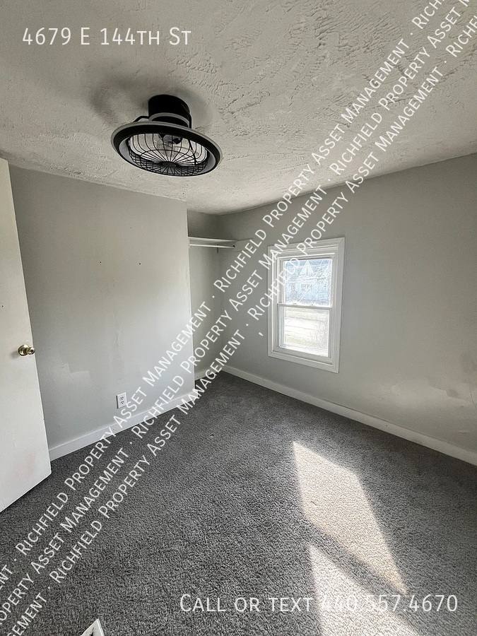 House for rent at 4679 E 144th St, Cleveland, OH 44128