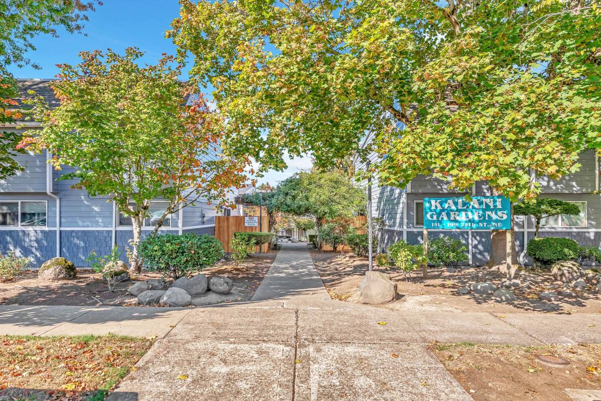 Apartment for rent at 151 - 199 25th St NE, Salem, OR 97301