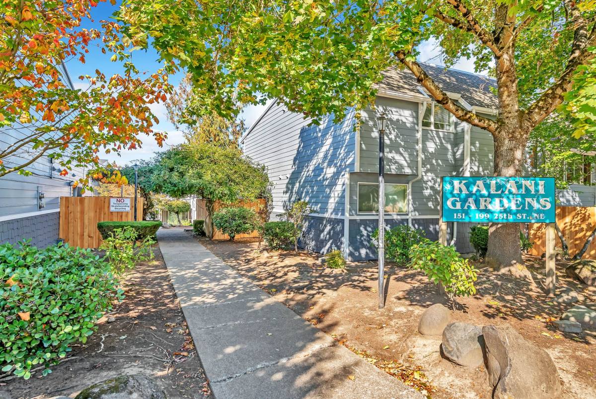 Apartment for rent at 151 - 199 25th St NE, Salem, OR 97301