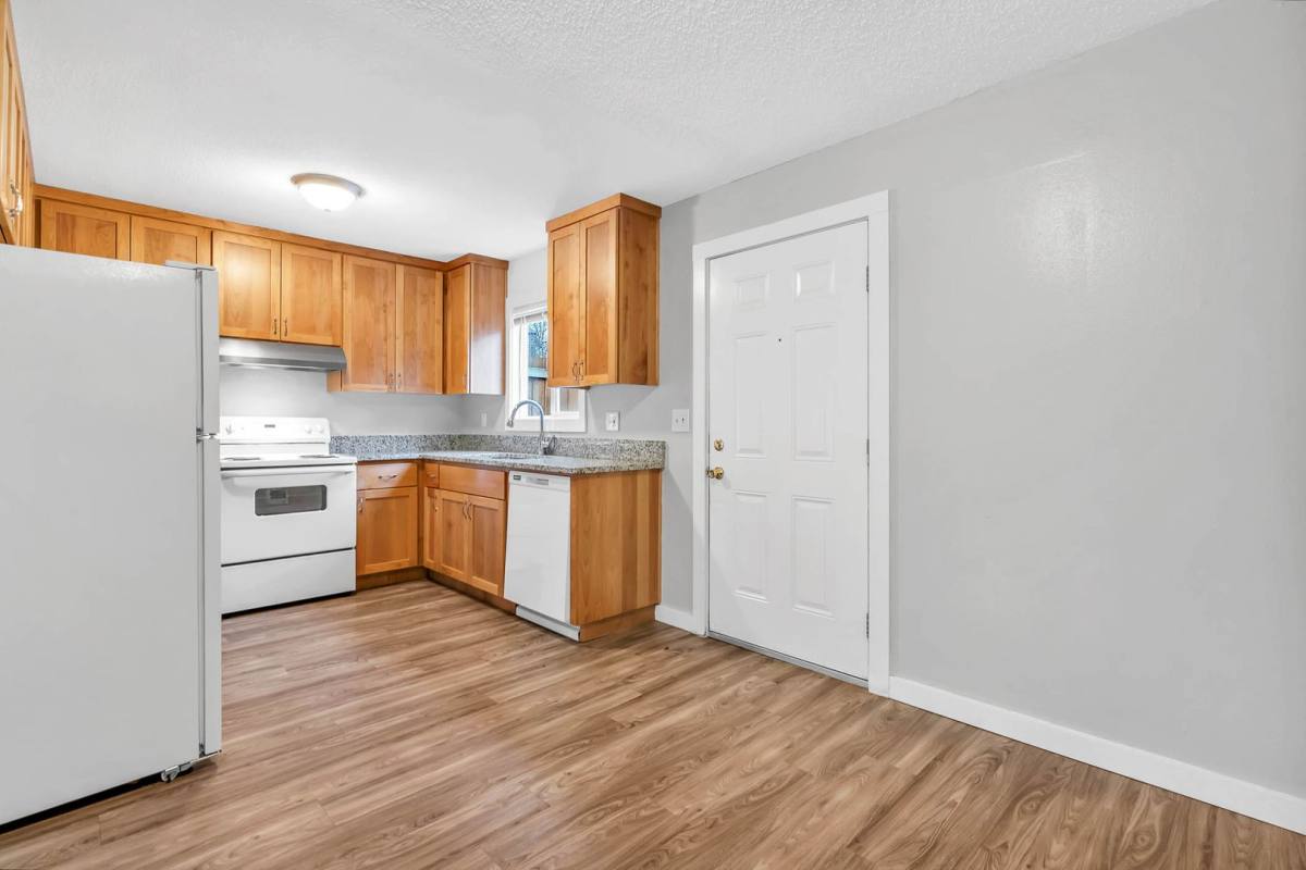 Apartment for rent at 4659 - 4699 Nandale Dr NE, Salem, OR 97305