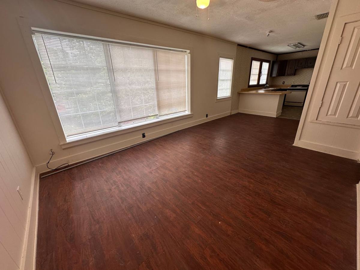Apartment for rent at 342 Prospect St, Shreveport, LA 71104