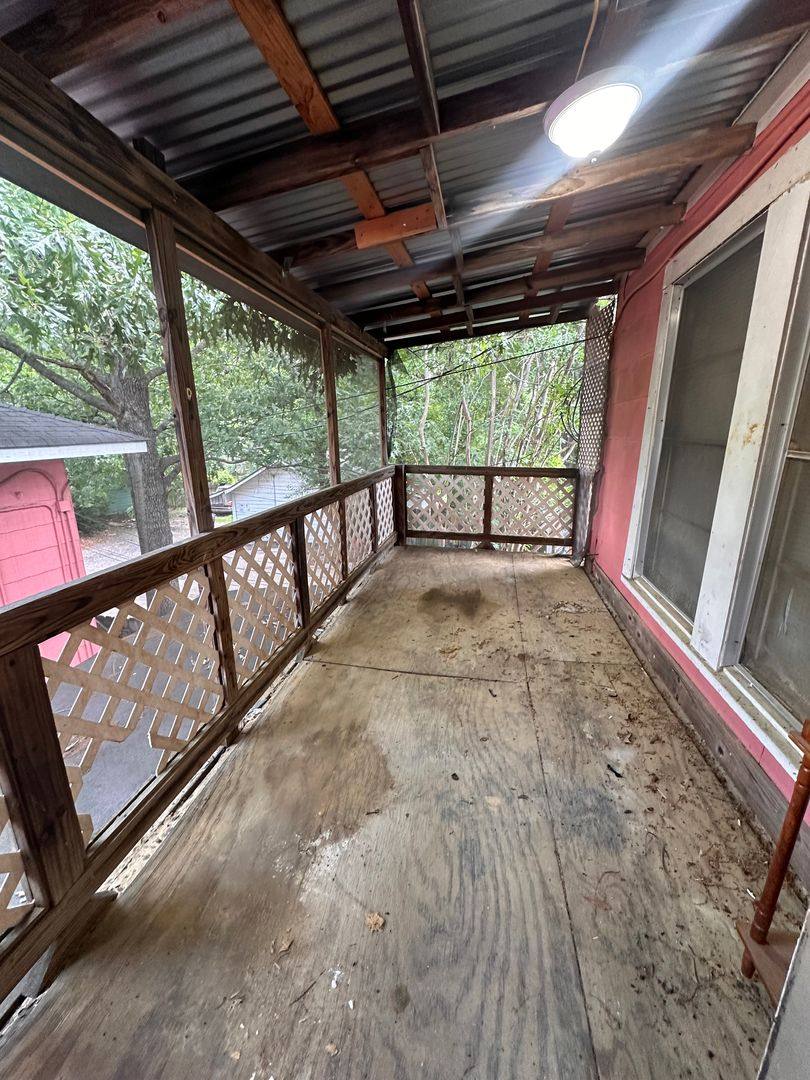 Apartment for rent at 342 Prospect St, Shreveport, LA 71104