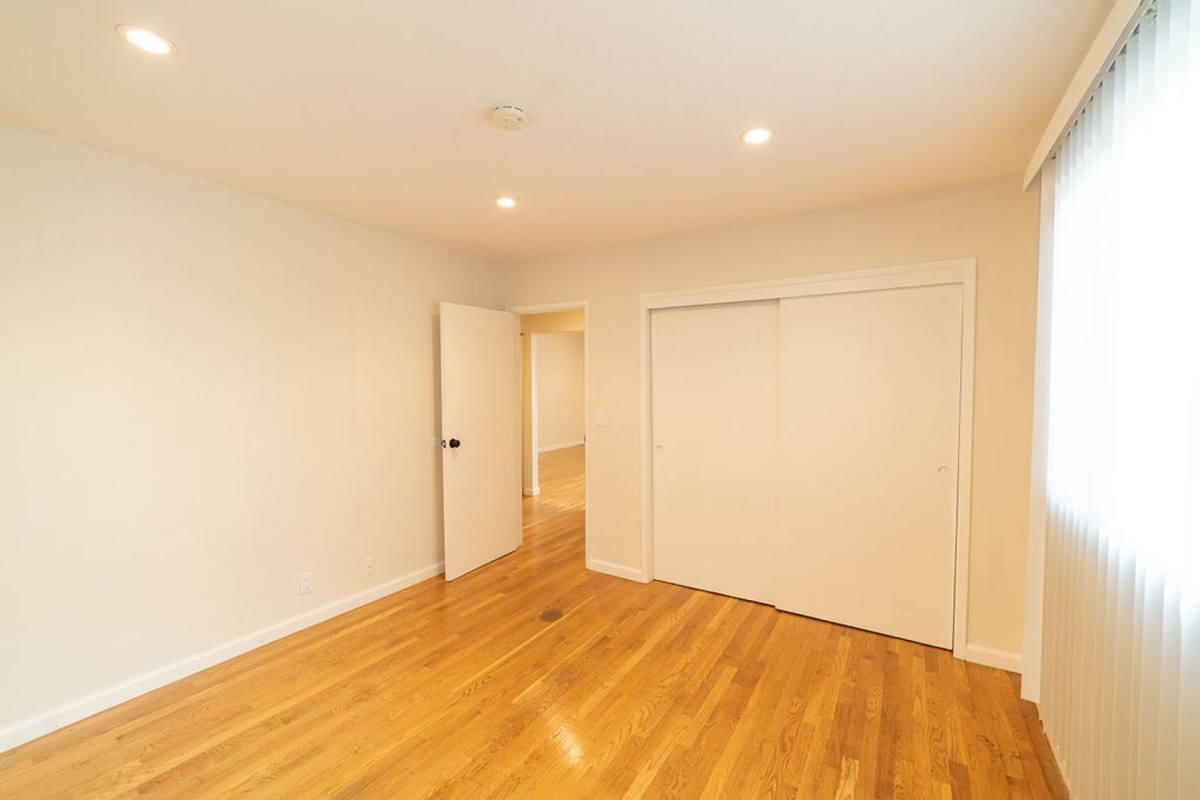 Apartment for rent at 1128 - 1130 Bancroft Way, Berkeley, CA 94702