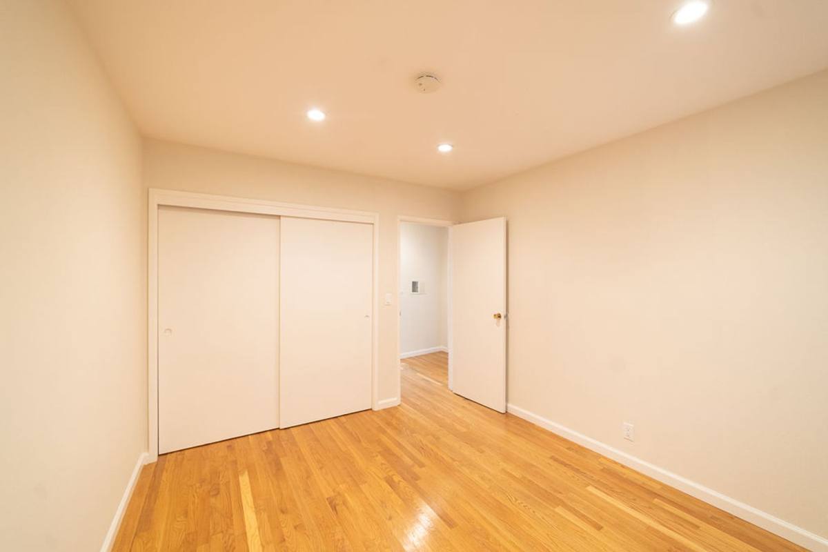 Apartment for rent at 1128 - 1130 Bancroft Way, Berkeley, CA 94702
