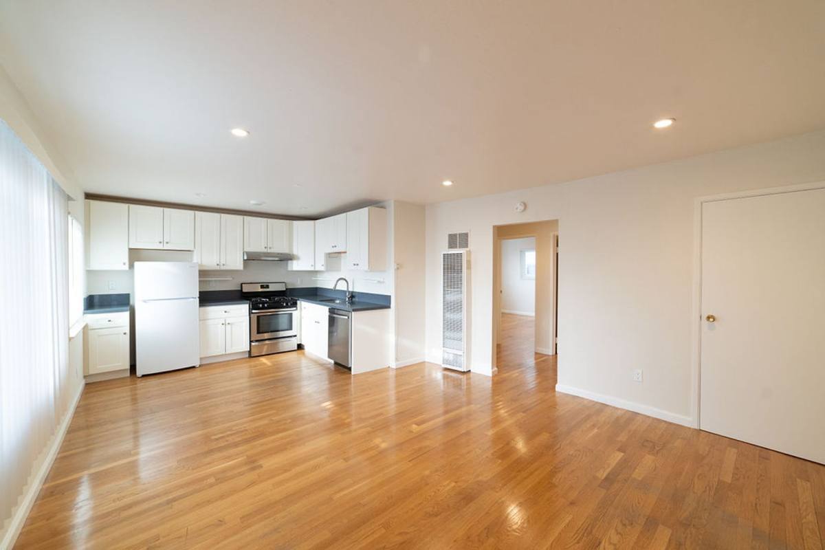 Apartment for rent at 1128 - 1130 Bancroft Way, Berkeley, CA 94702