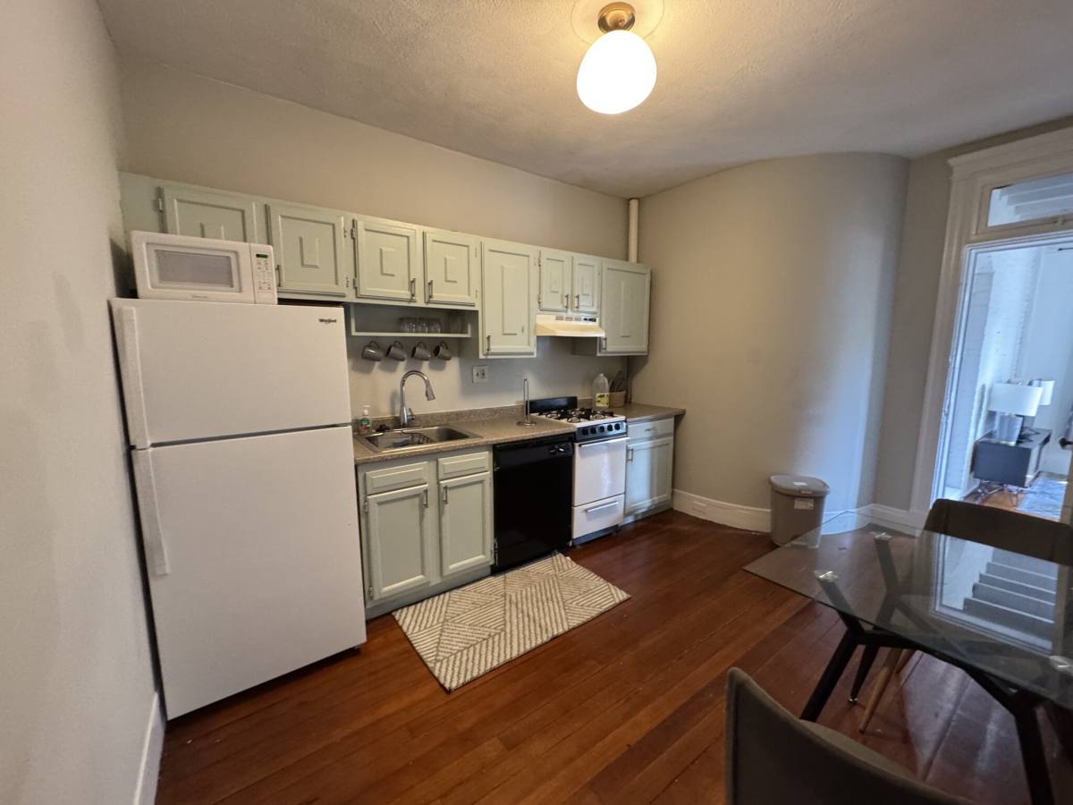 Apartment for rent at 1905 Beacon St #1R, Brookline, MA 02445