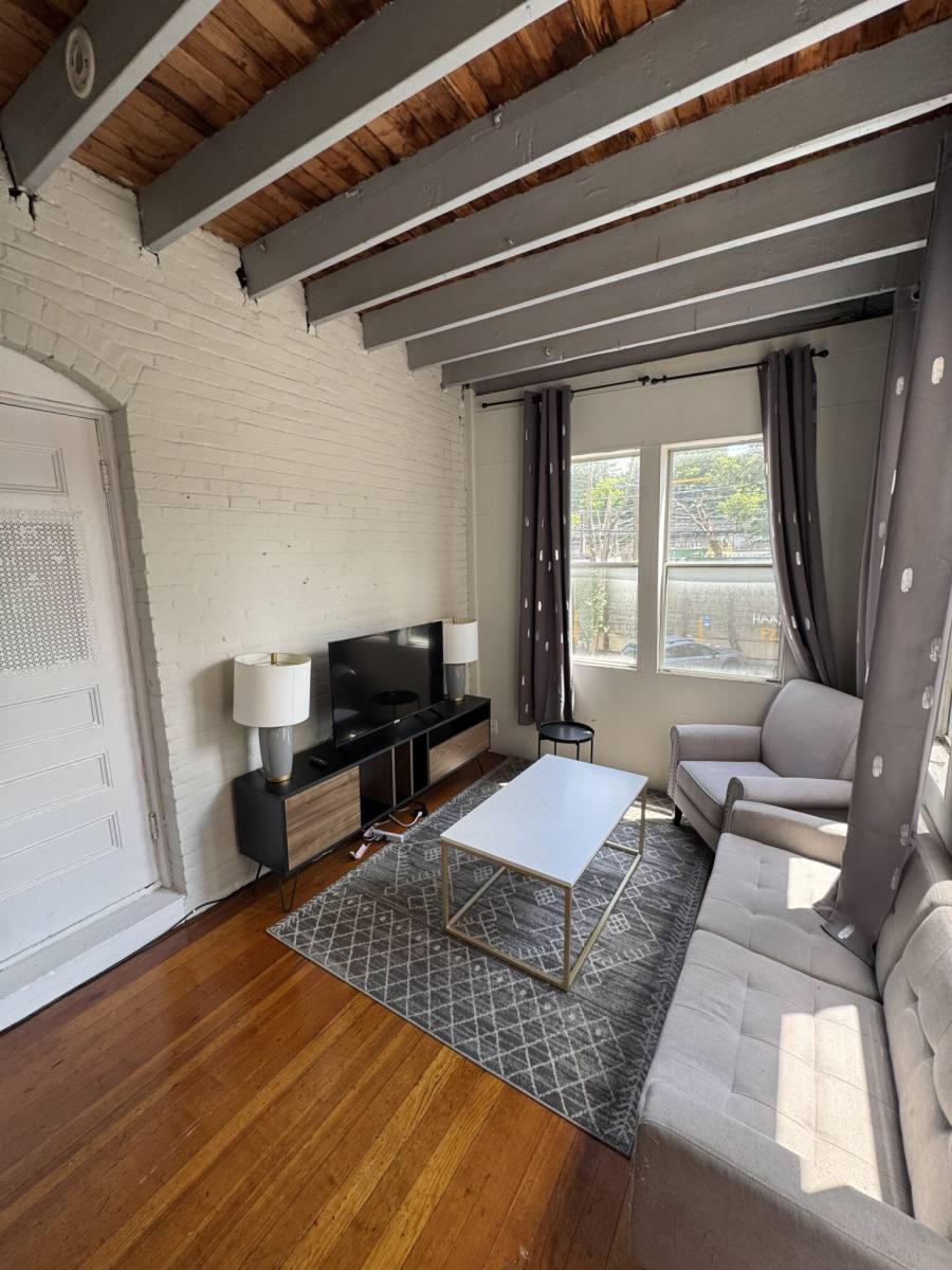 Apartment for rent at 1905 Beacon St #1R, Brookline, MA 02445