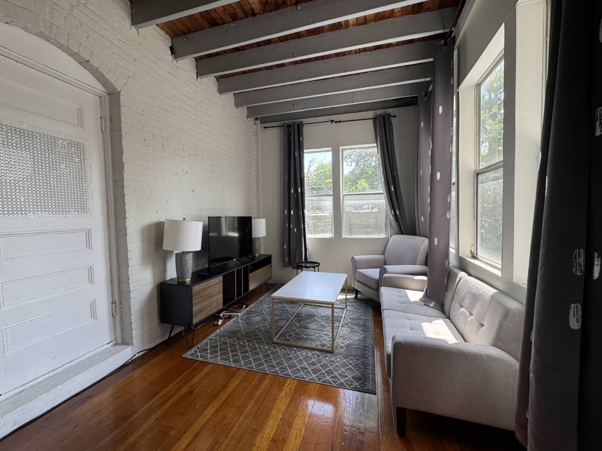 Apartment for rent at 1905 Beacon St #1R, Brookline, MA 02445