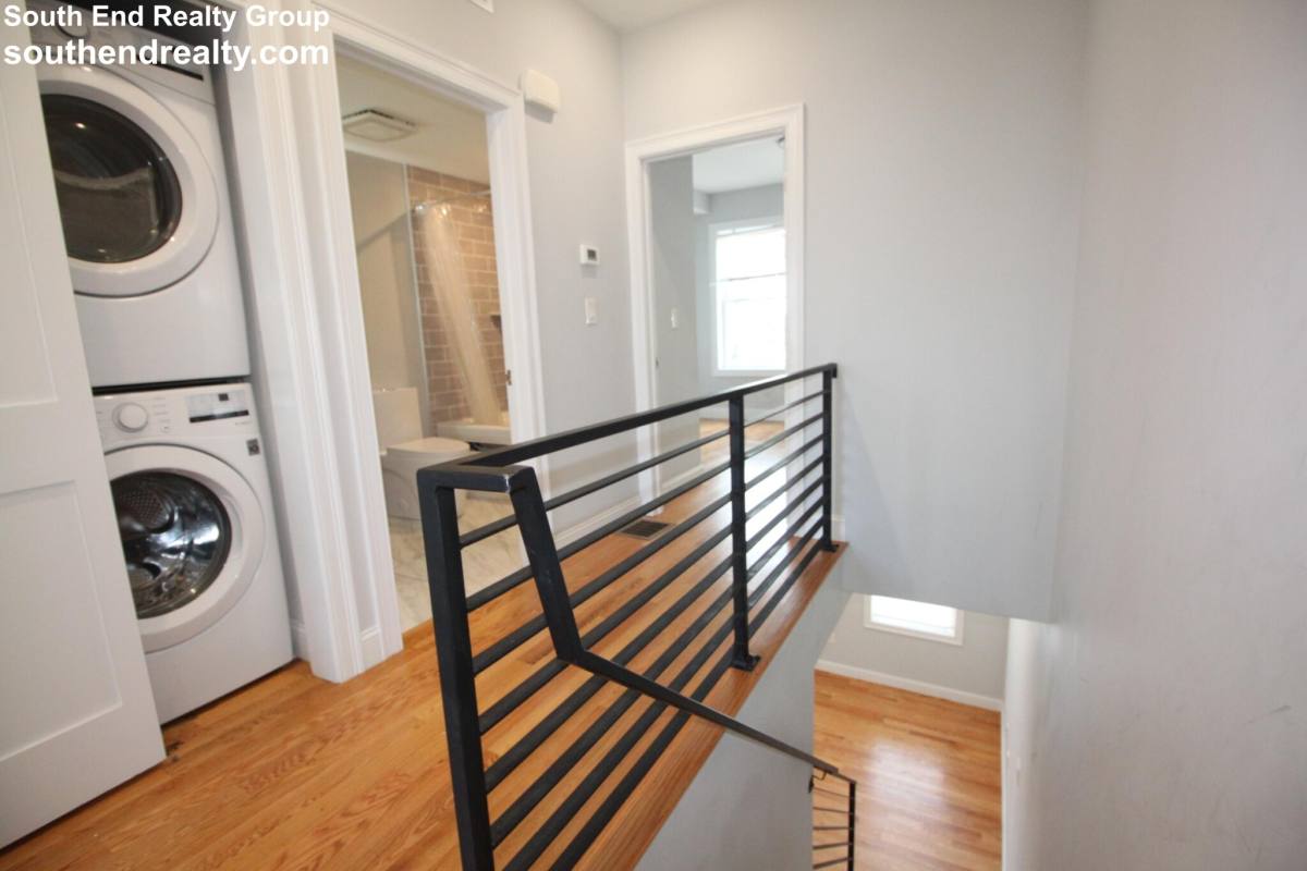 Apartment for rent at 108 Main St, Everett, MA 02149