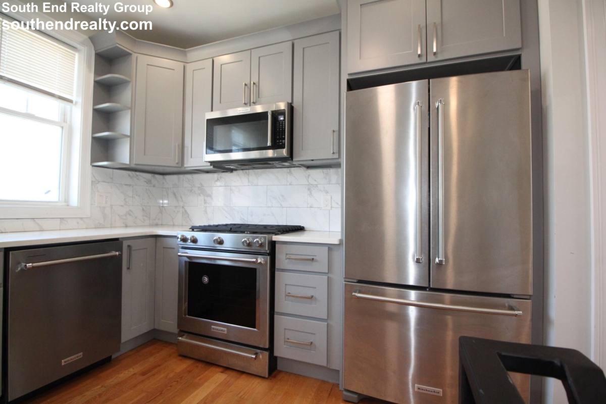 Apartment for rent at 108 Main St, Everett, MA 02149