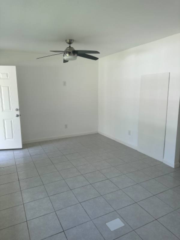 Apartment for rent at 7822 Oak Knoll Lane, Houston, TX 77028