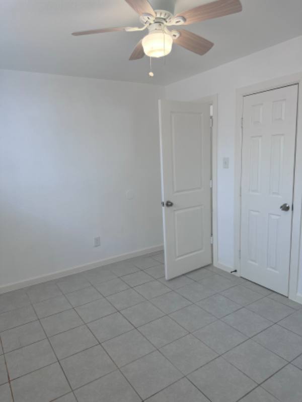 Apartment for rent at 7822 Oak Knoll Lane, Houston, TX 77028