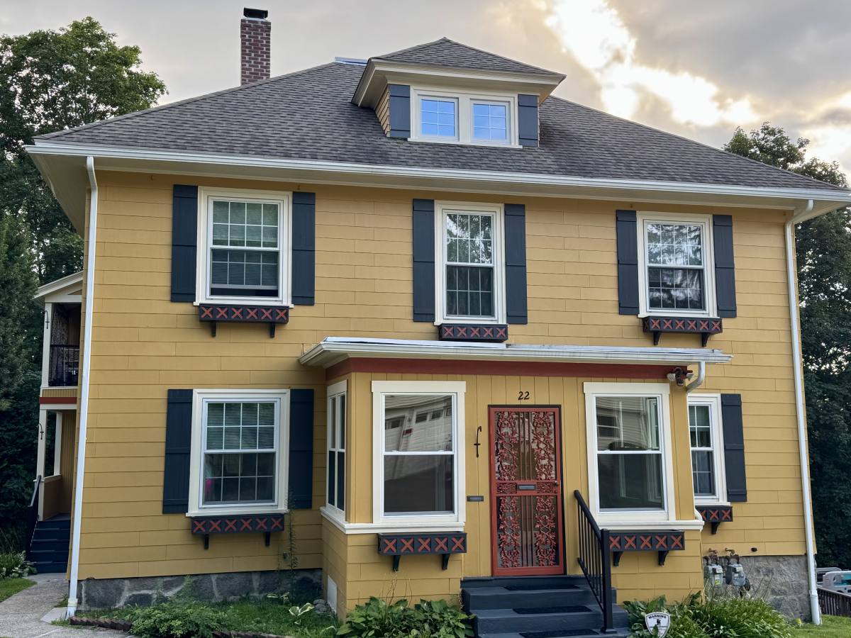 Apartment for rent at 22 Wakefield St #2, Worcester, MA 01605