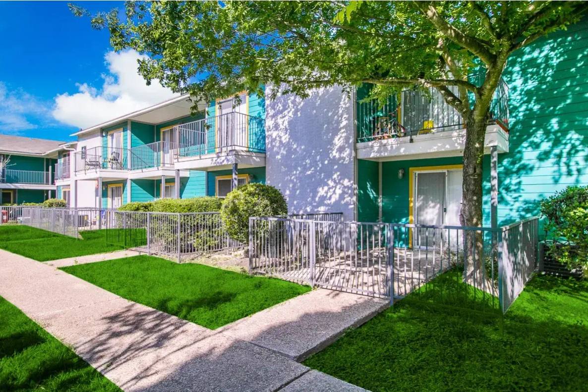 Apartment for rent at 2101 W Anderson Lane #327, Austin, TX 78757