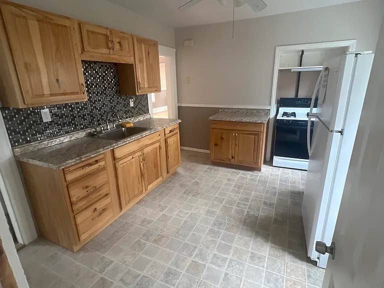 Apartment for rent at 9 Brookline Ave, Methuen, MA 01844