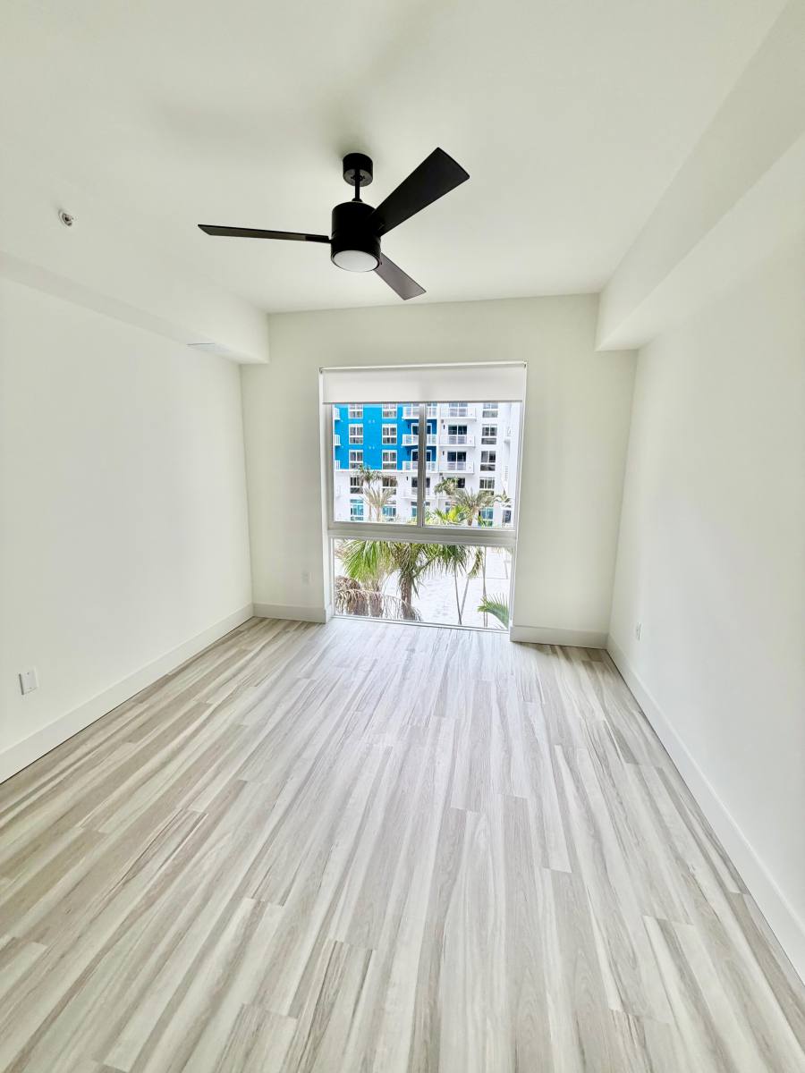 Apartment for rent at 18631 NE 25th Place #601, Miami, FL 33180