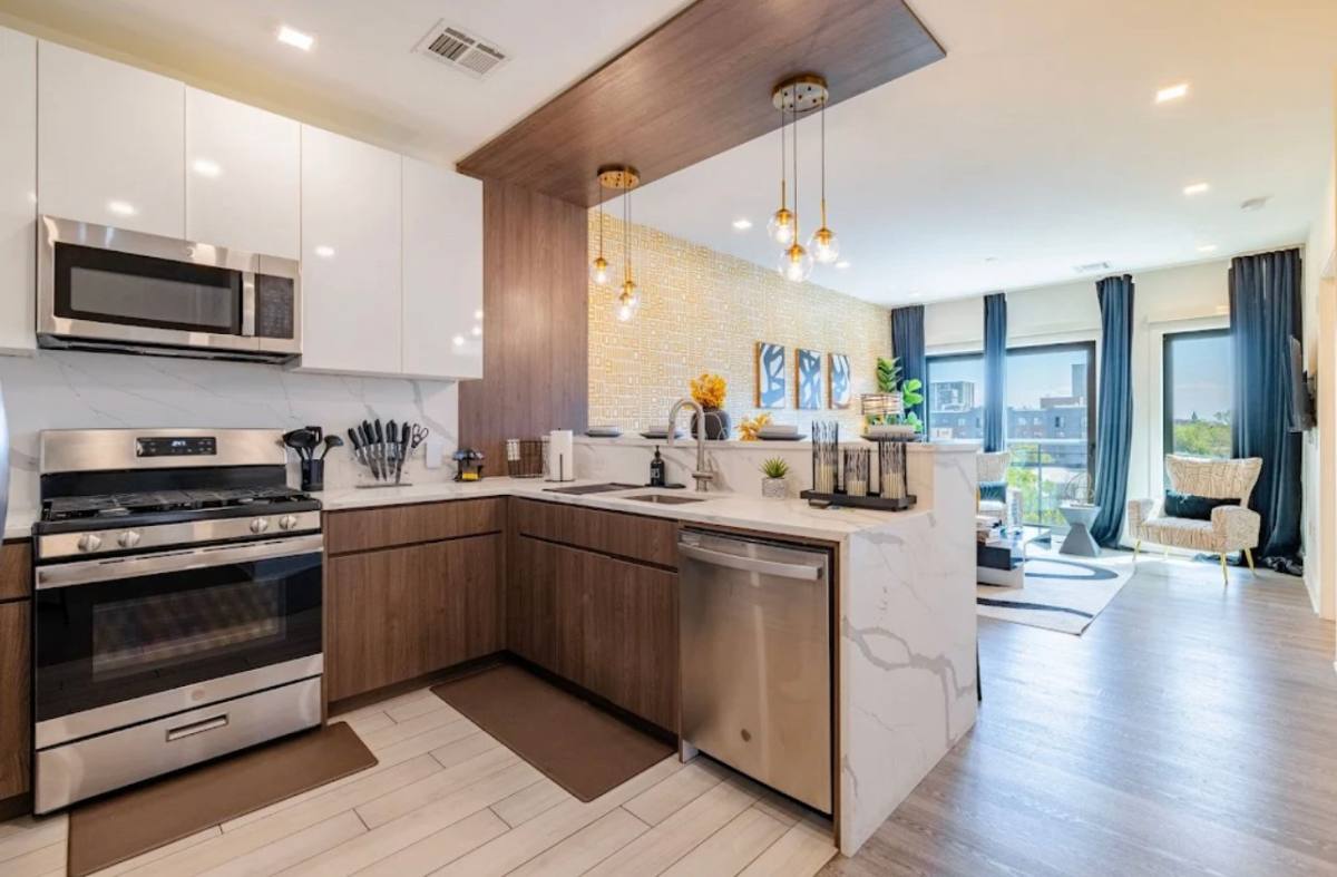 Apartment for rent at 45 Williams St, Newark, NJ 07102