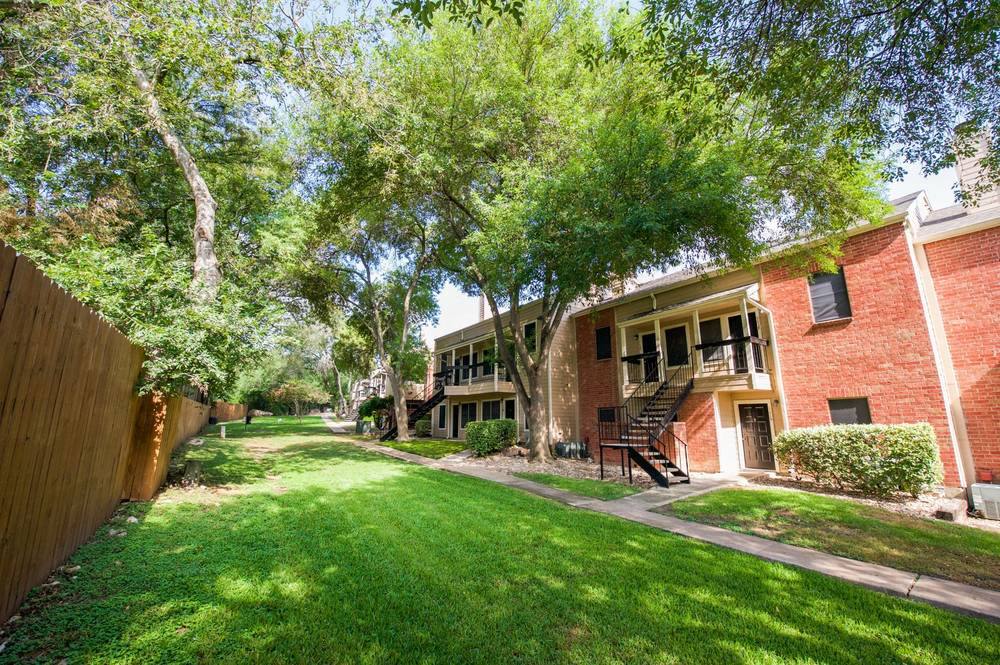 Apartment for rent at 10401 N Lamar Blvd #B201, Austin, TX 78753