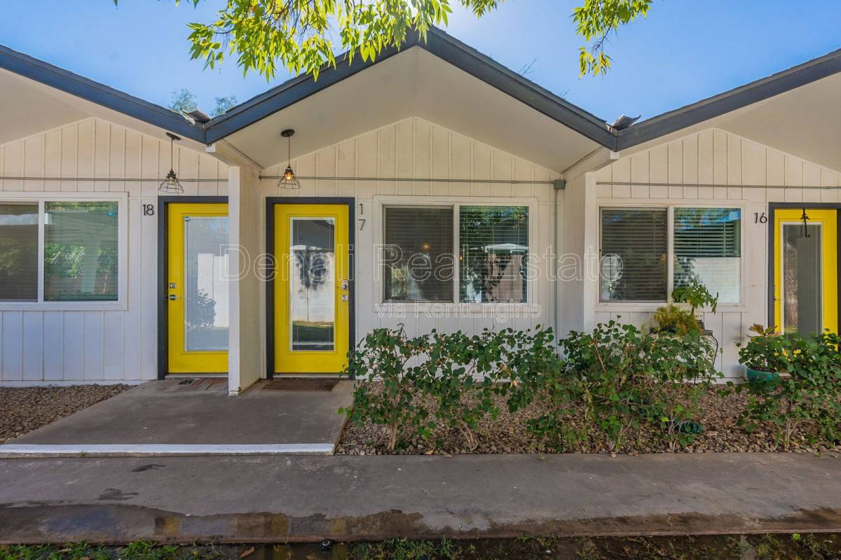 Apartment for rent at 2309 S College Ave #17, Tempe, AZ 85282